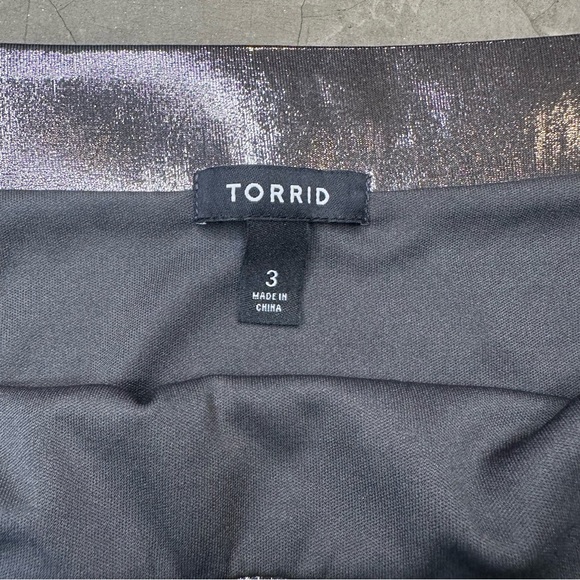 Torrid Metal Grey Liquid Shine Midi Skirt Sz 22 (Torrid 3) - Picture 7 of 11